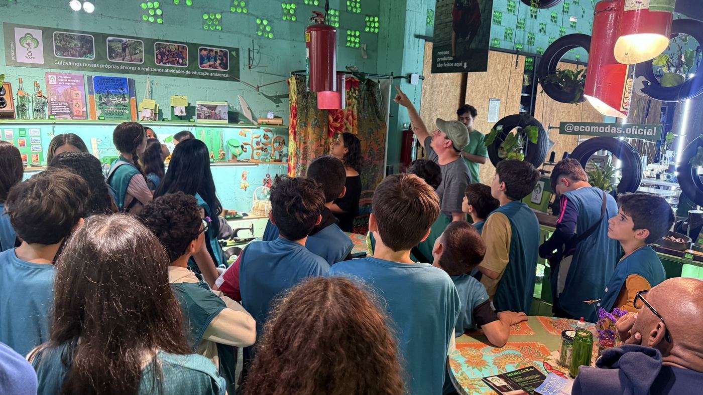 Turma durante a visita guiada