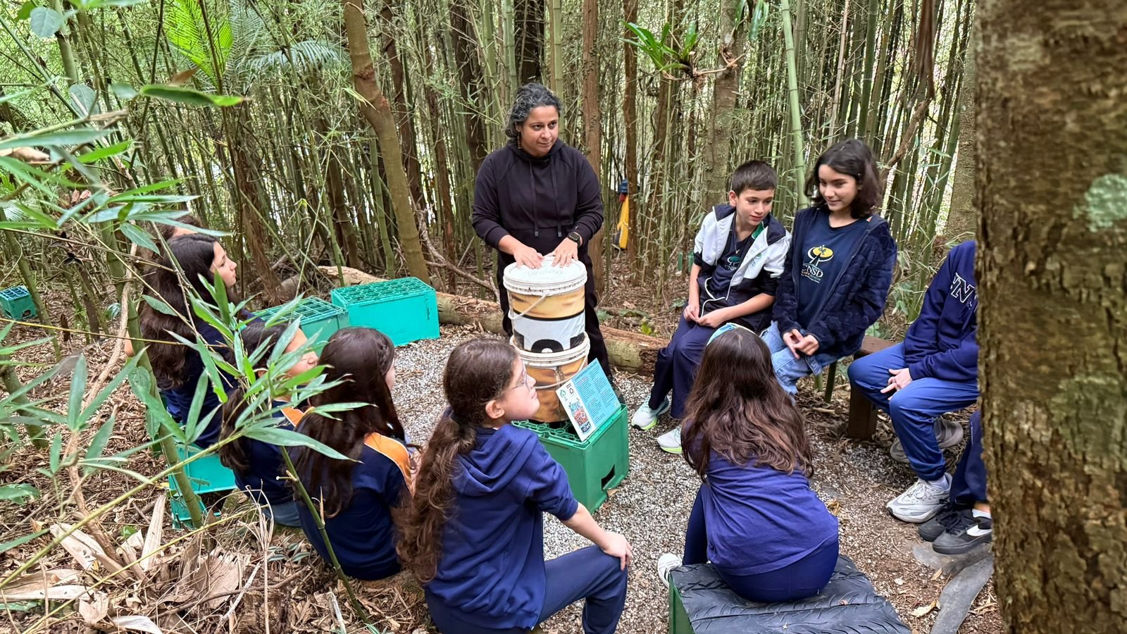 Roda de conversa sobre compostagem no bambuzal